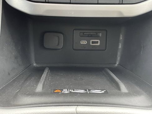 Used 2021 GMC Acadia SLE w/ Driver Convenience Package image 41