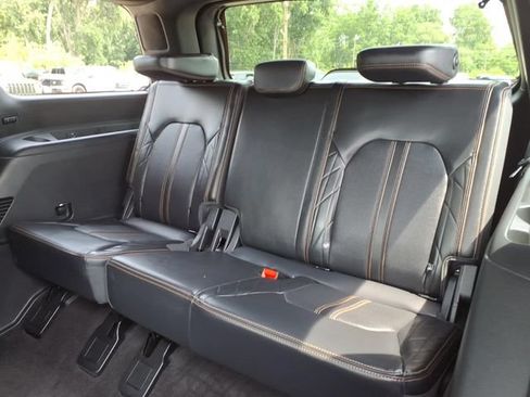 Certified 2023 Ford Expedition Platinum AWD/4WD image 9