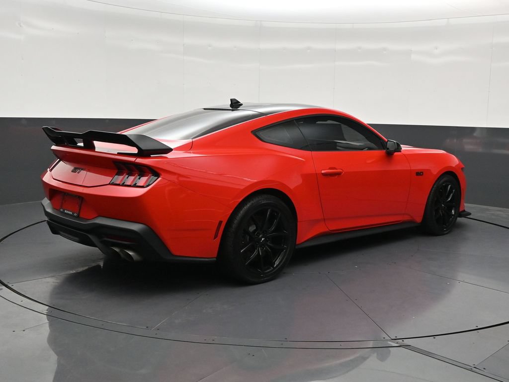 Used 2025 Ford Mustang GT Premium RWD image 5