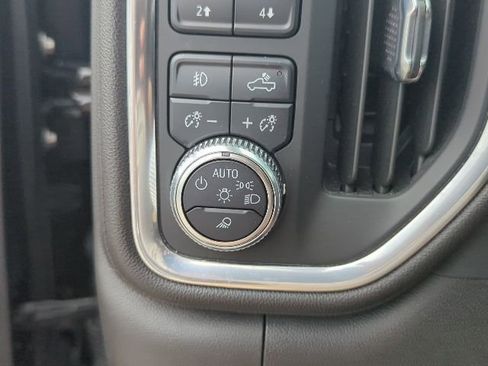 Used 2021 GMC Sierra 2500 AT4 w/ Gooseneck/5TH Wheel Package AWD/4WD image 22