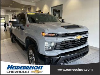 Used 2025 Chevrolet Silverado 2500 Custom w/ Custom Convenience Package AWD/4WD video 1