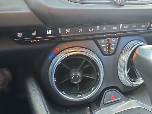 Used 2018 Chevrolet Camaro LT image 17