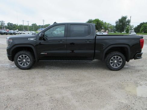 New 2026 GMC Sierra 1500 AT4 w/ AT4 Premium Package AWD/4WD image 9