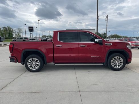 Used 2024 GMC Sierra 1500 Denali w/ Technology Package image 3