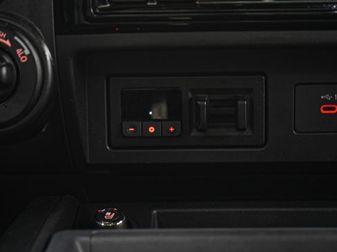Used 2024 Nissan Titan PRO-4X w/ Pro-4x Convenience Package AWD/4WD image 22