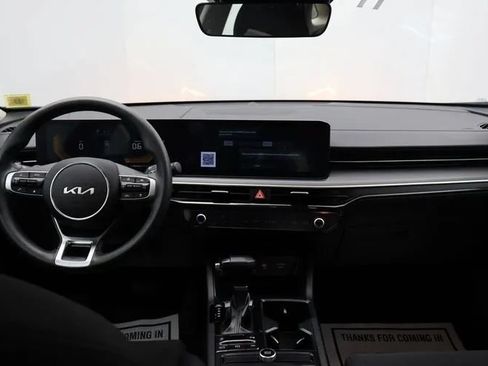 Used 2025 Kia K5 LXS FWD image 18
