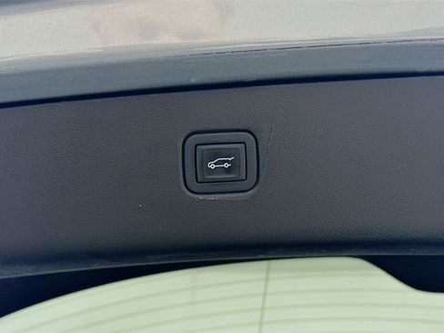 Used 2024 Chevrolet Blazer LT w/ Convenience Package image 29