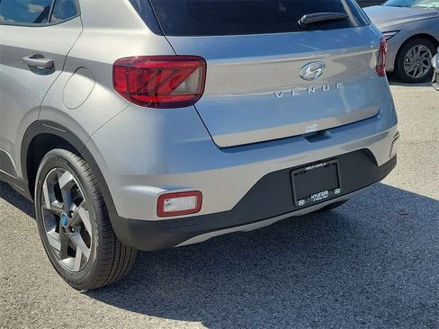 New 2026 Hyundai Venue SEL image 7