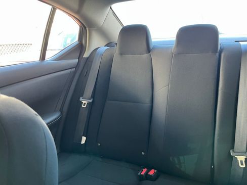 Used 2025 Nissan Sentra S image 39