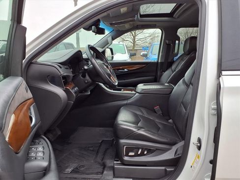 Used 2018 Cadillac Escalade Luxury image 21