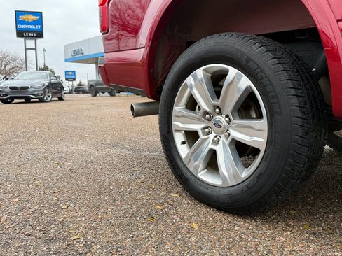 Used 2018 Ford F150 Platinum w/ Max Trailer Tow Package image 20