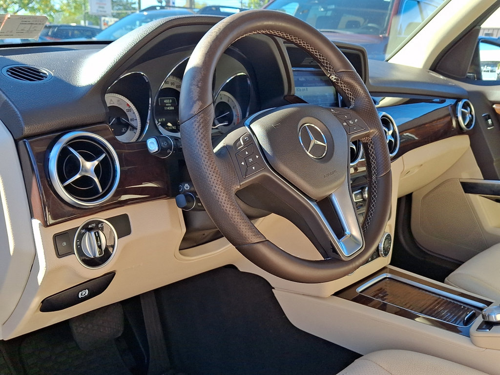 Used 2015 Mercedes-Benz GLK 350 4MATIC image 21