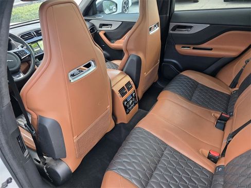 Used 2020 Jaguar F-PACE SVR image 16