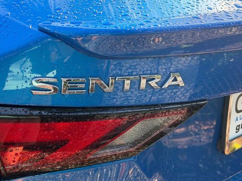 Used 2023 Nissan Sentra SR w/ SR Premium Package FWD image 15