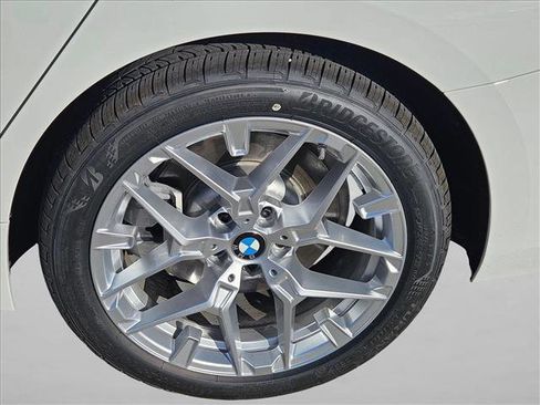Used 2025 BMW 330i Sedan w/ Convenience Package image 9