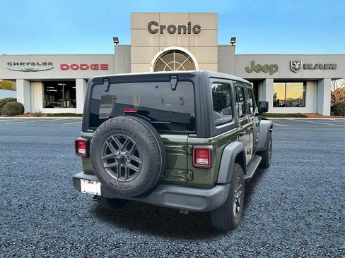 Used 2024 Jeep Wrangler Unlimited Sport AWD/4WD image 3