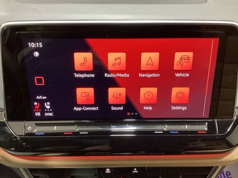 Used 2024 Volkswagen Atlas Cross Sport SEL R-Line image 30