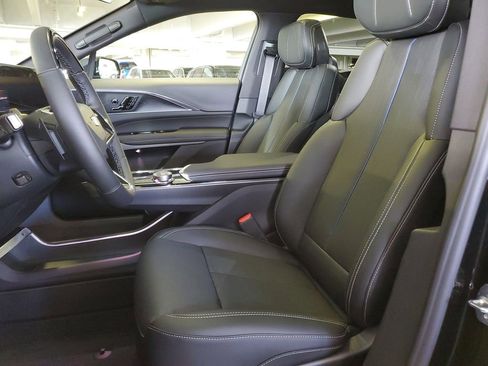 New 2026 Cadillac Lyriq Sport w/ LPO, ONYX Package AWD/4WD image 16