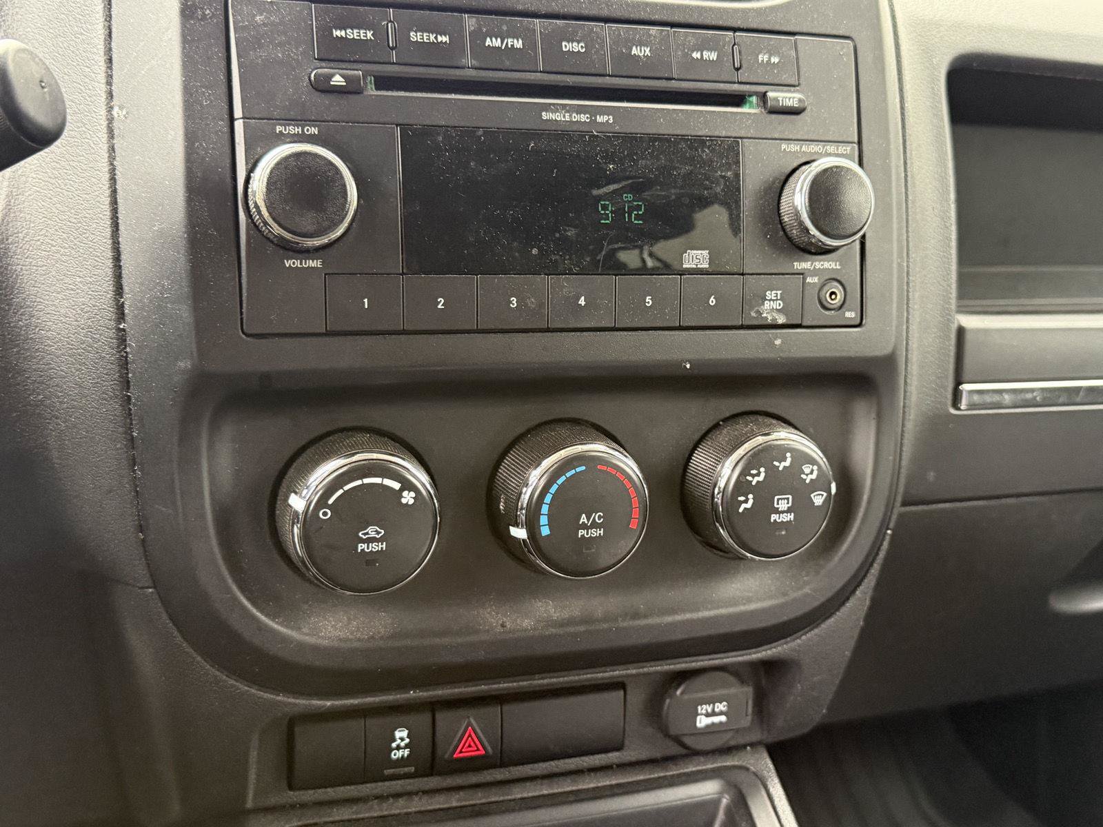Used 2010 Jeep Patriot Sport FWD image 13