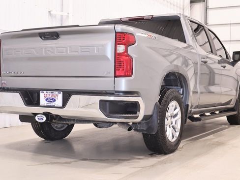 Used 2024 Chevrolet Silverado 1500 LT image 10