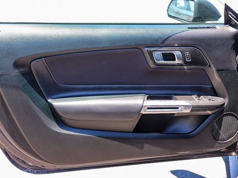 Certified 2023 Ford Mustang Coupe RWD image 21