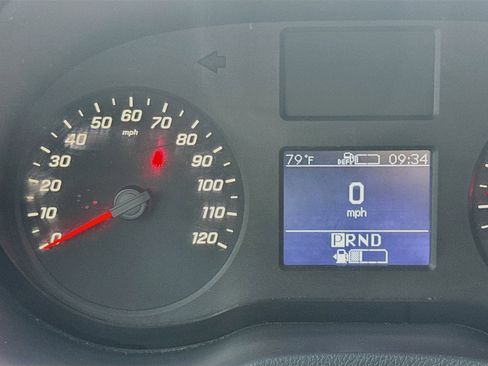 Used 2019 Mercedes-Benz Sprinter 144 image 16