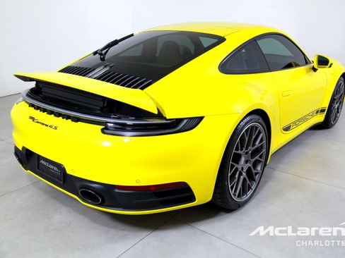 Used 2022 Porsche 911 Carrera 4S w/ Premium Package image 8