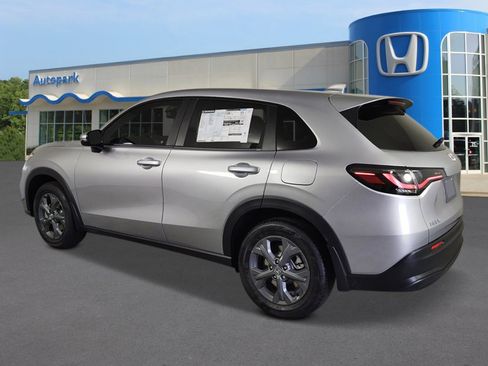 New 2026 Honda HR-V LX image 3