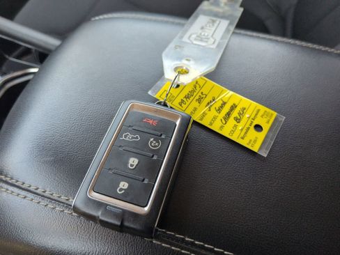 Used 2023 Jeep Grand Cherokee L Laredo w/ Luxury Tech Group I AWD/4WD image 34