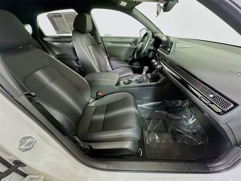 Used 2024 Honda Civic Sport image 12