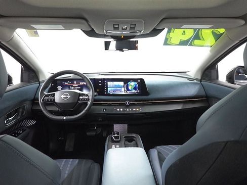 Used 2024 Nissan Ariya AWD image 7