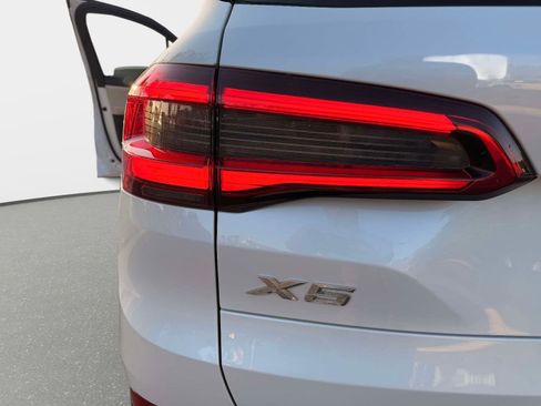 Used 2019 BMW X5 xDrive40i w/ Premium Package 2 AWD/4WD image 20