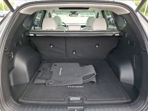 Certified 2024 Hyundai Tucson Limited AWD/4WD image 30