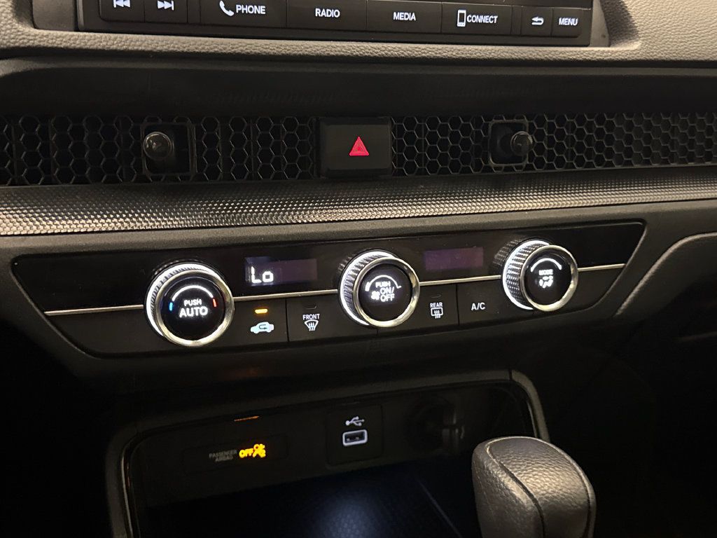 Used 2025 Honda CR-V LX image 24