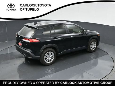 Used 2025 Toyota Corolla Cross L FWD image 35