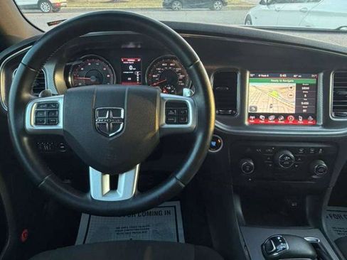 Used 2014 Dodge Charger SXT image 26