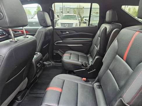 Used 2024 Chevrolet Traverse RS w/ LPO, Floor Liner Package image 20