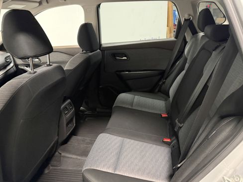 Used 2023 Nissan Rogue SV image 22