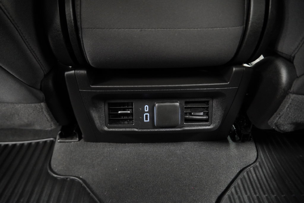Used 2024 Chevrolet Silverado 1500 LT AWD/4WD image 23