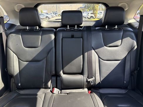 Used 2020 Ford Edge Titanium w/ Equipment Group 301A image 33