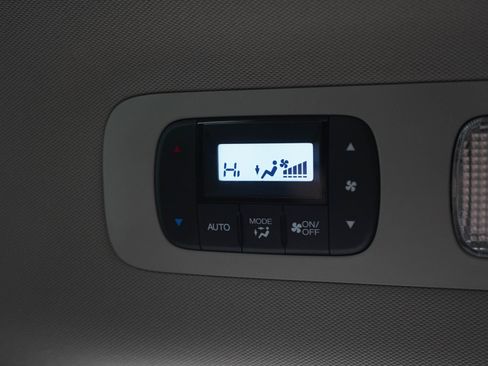 Used 2016 Honda Odyssey EX-L image 18