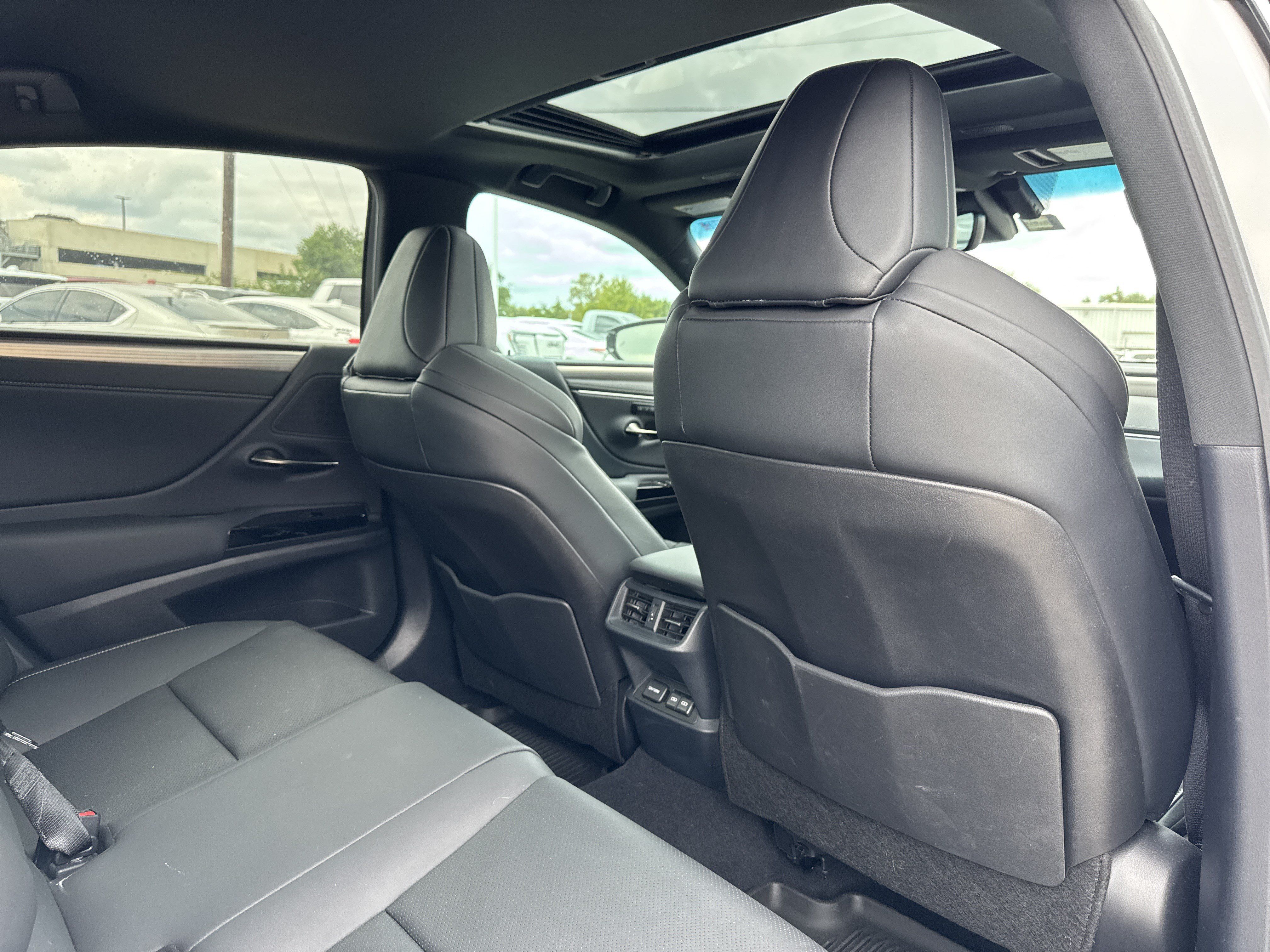 Used 2025 Lexus ES 350 F Sport FWD image 13