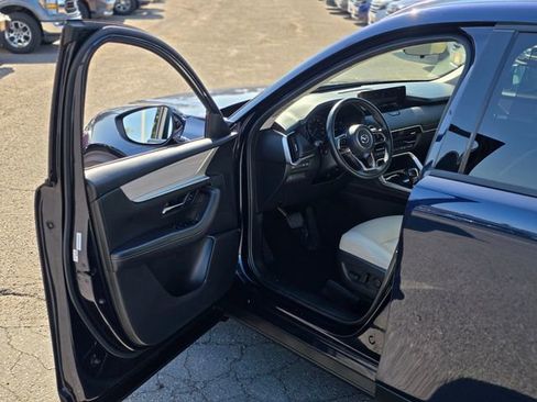 Used 2024 MAZDA CX-90 3.3 Turbo w/ Preferred Plus image 44