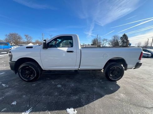 Used 2025 RAM 2500 Tradesman w/ Safety Group AWD/4WD image 17