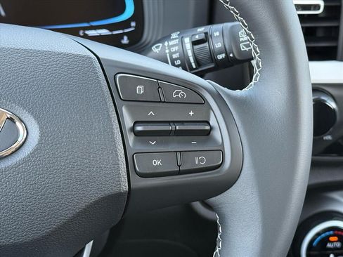 New 2026 Hyundai Venue SEL FWD image 19