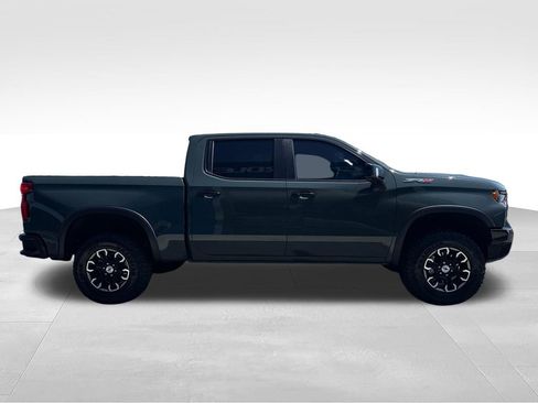 Used 2025 Chevrolet Silverado 1500 ZR2 w/ Technology Package AWD/4WD image 7