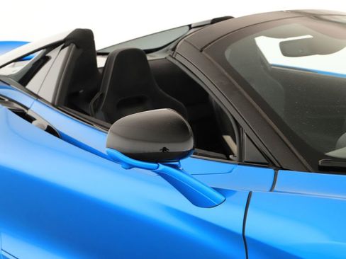 Used 2024 McLaren 750S Spider RWD image 36