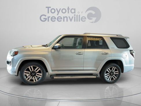 Used 2020 Toyota 4Runner Limited AWD/4WD image 2