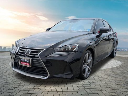 Used 2019 Lexus IS 300 AWD w/ Navigation Package image 9