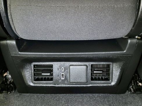 Used 2025 Chevrolet Silverado 2500 LT w/ Convenience Package AWD/4WD image 24